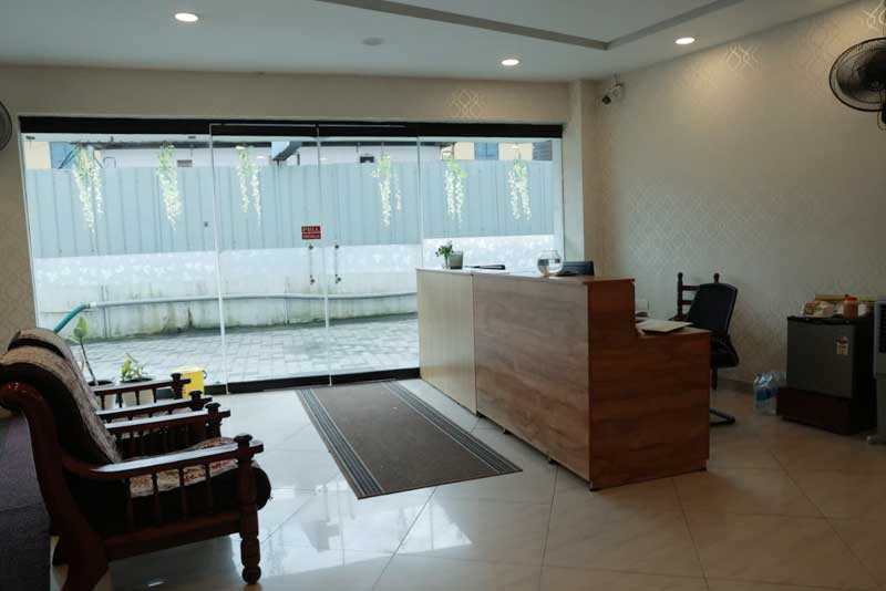 The lobby with seating