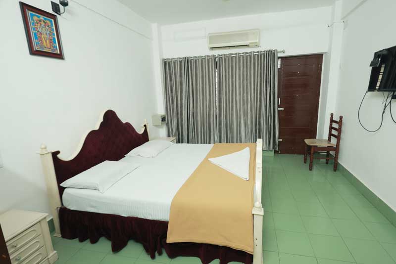 Air conditioned deluxe and suite room