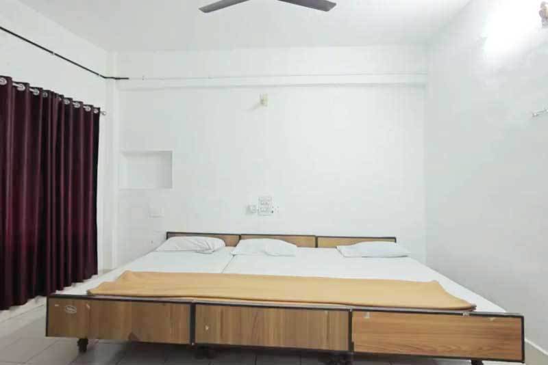 3 Bed Non-AC Room