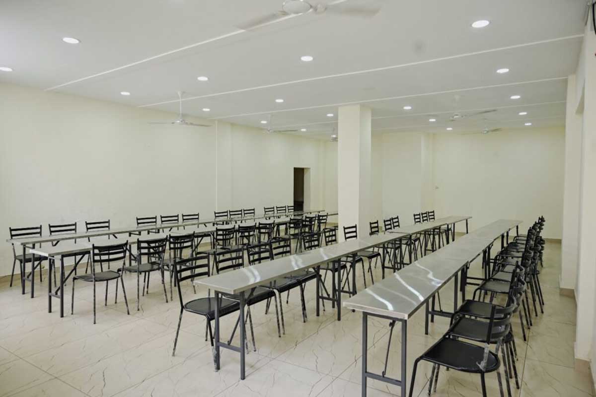The dining hall set for a sadya